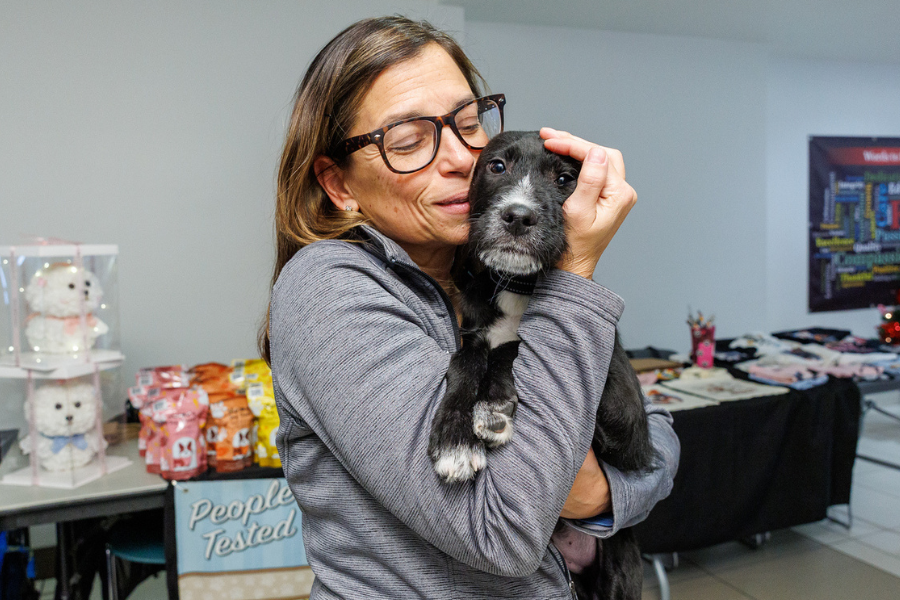 It was impossible to resist giving this puppy a kiss on the head!