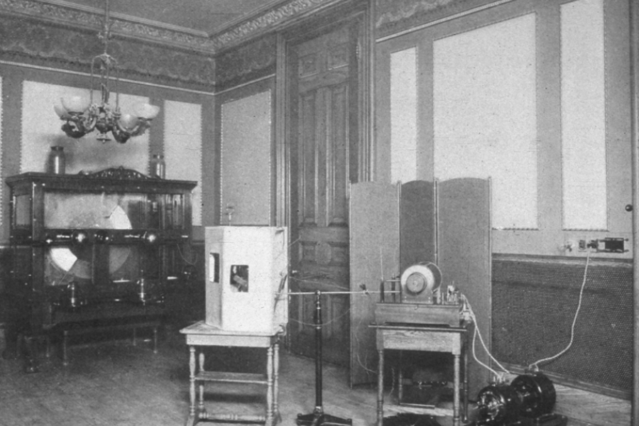 A 1905 photograph of the first treatment room at the American Oncologic Hospital, now known as Fox Chase Cancer Center. 